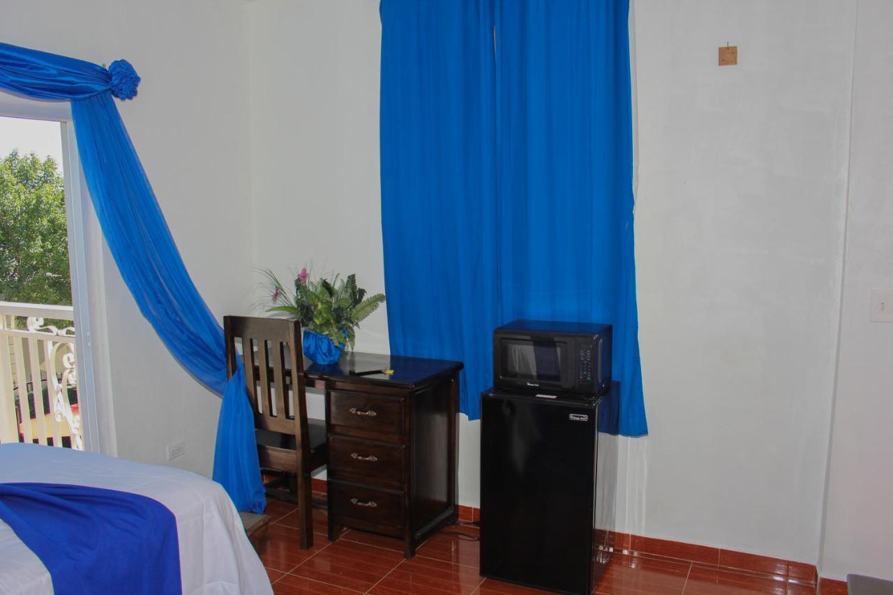 Three Kings Hotel Vertieres Esterno foto
