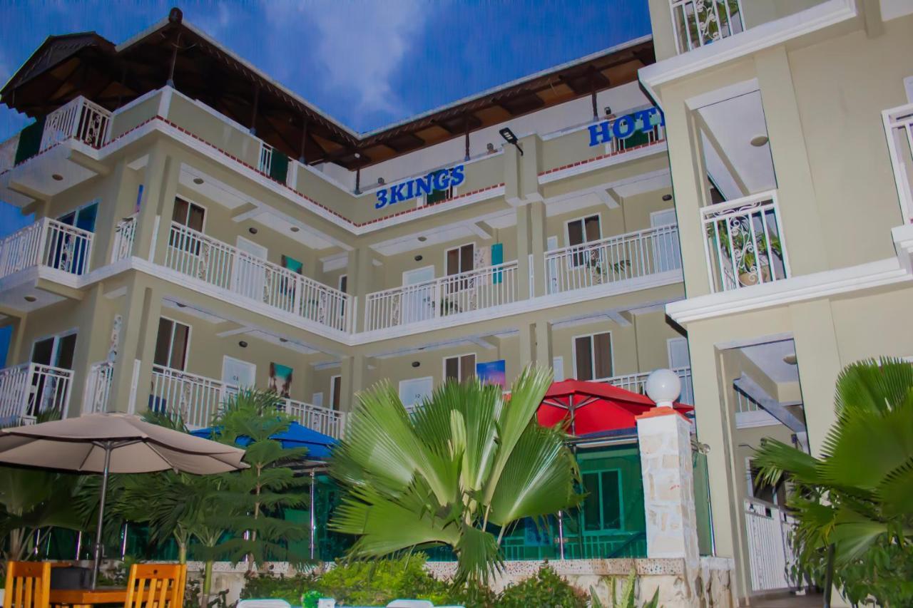 Three Kings Hotel Vertieres Esterno foto
