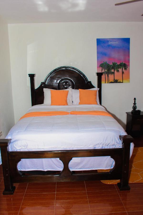 Three Kings Hotel Vertieres Esterno foto