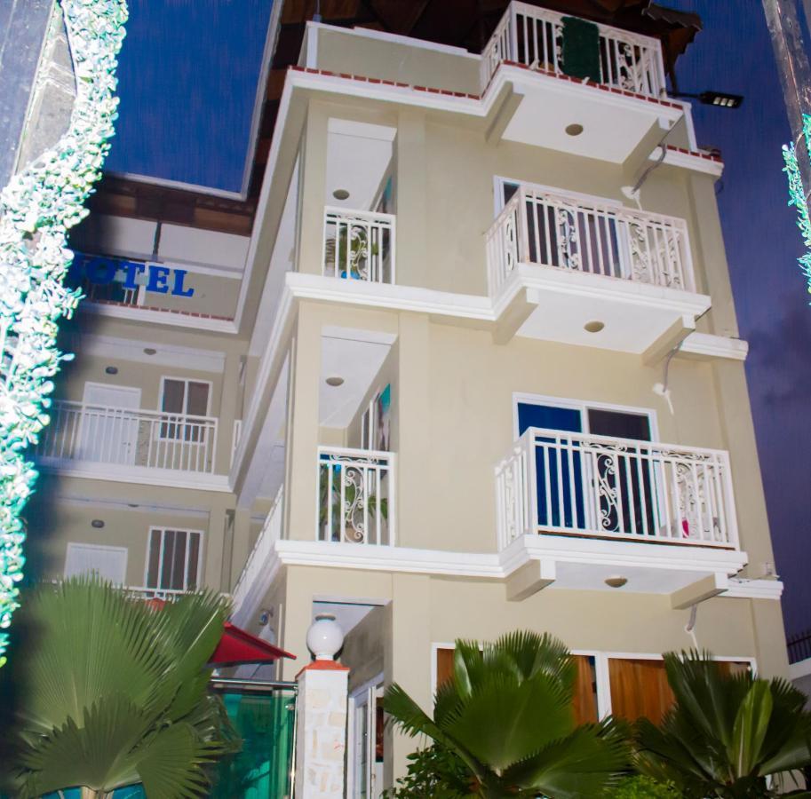 Three Kings Hotel Vertieres Esterno foto
