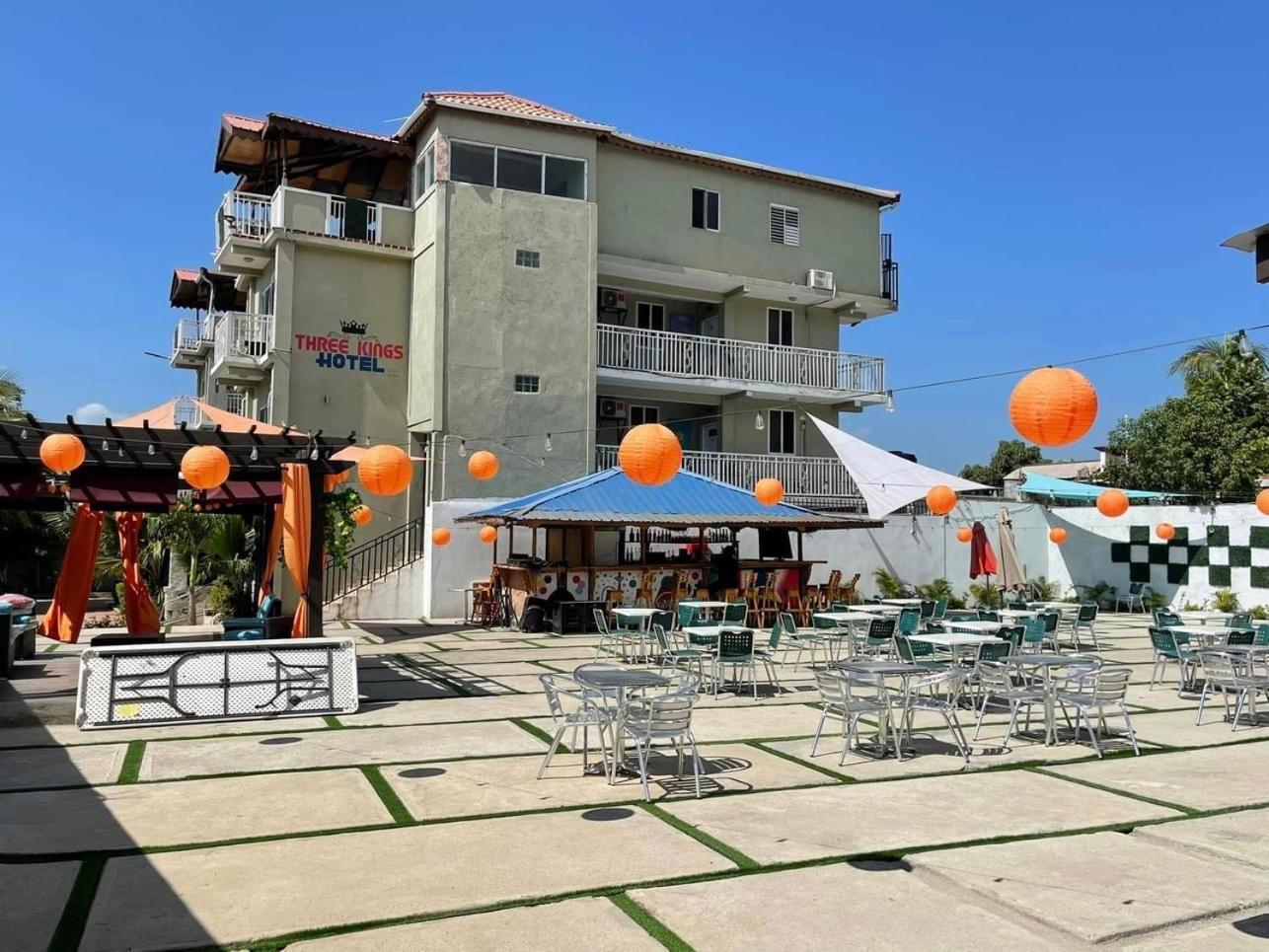Three Kings Hotel Vertieres Esterno foto